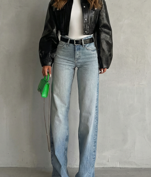Lunarelle – Effortless straight silhouette – Mid rise jeans