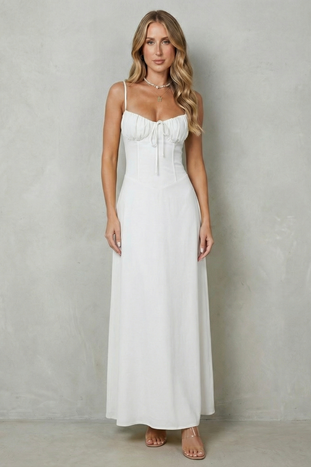 Selena – Soft corset charm – Sleeveless flowing maxi dress
