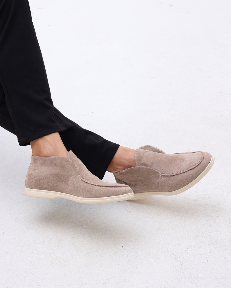 Classic Suede Loafers with Timeless Elegance