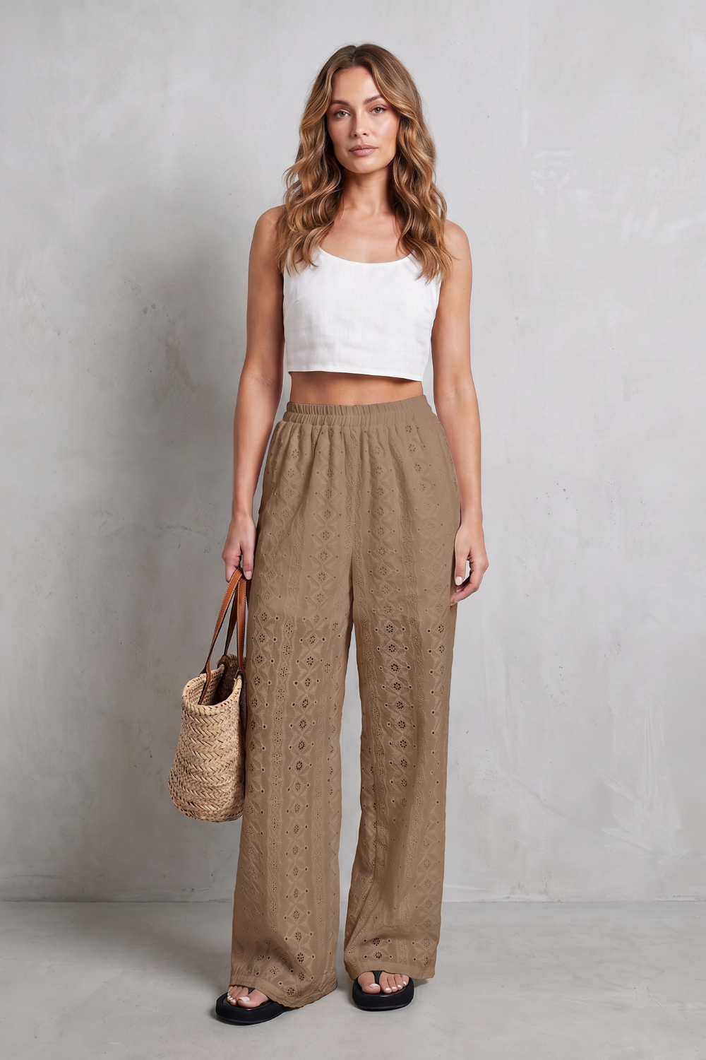 Élodienne – Broderie anglaise grace – Wide-leg trousers