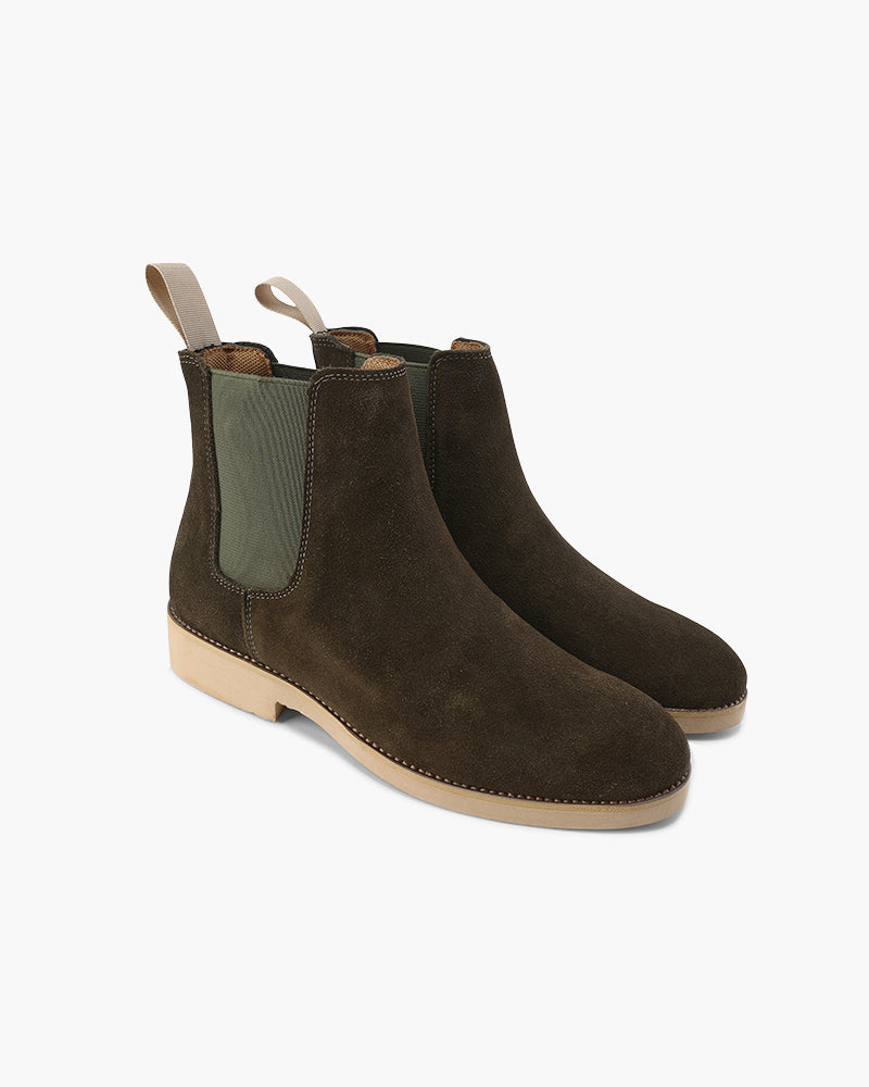 Classic Chelsea Boots with a Timeless Elegance