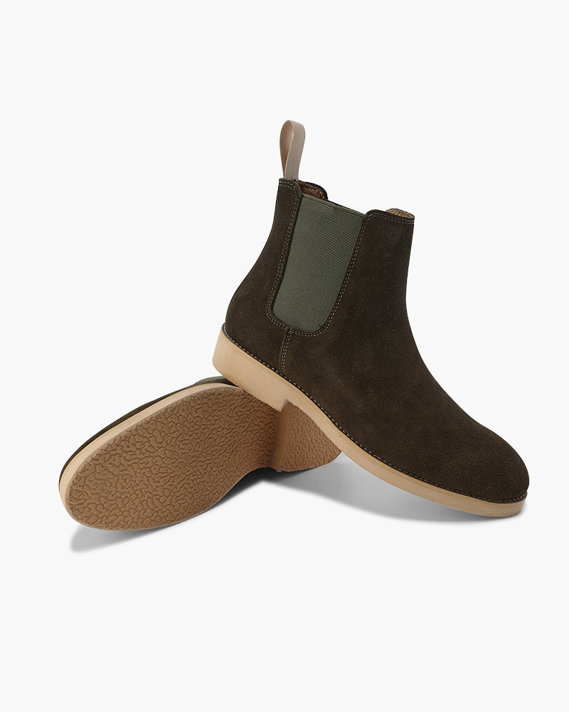 Classic Chelsea Boots with a Timeless Elegance